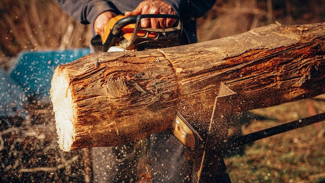 What do you need to know about outdoor workwear?