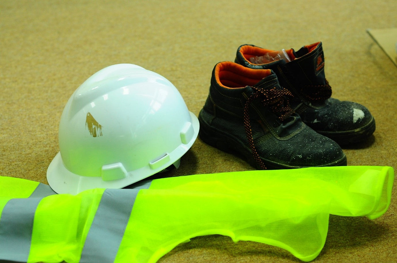 Could rules be changed on agency workers’ PPE?
